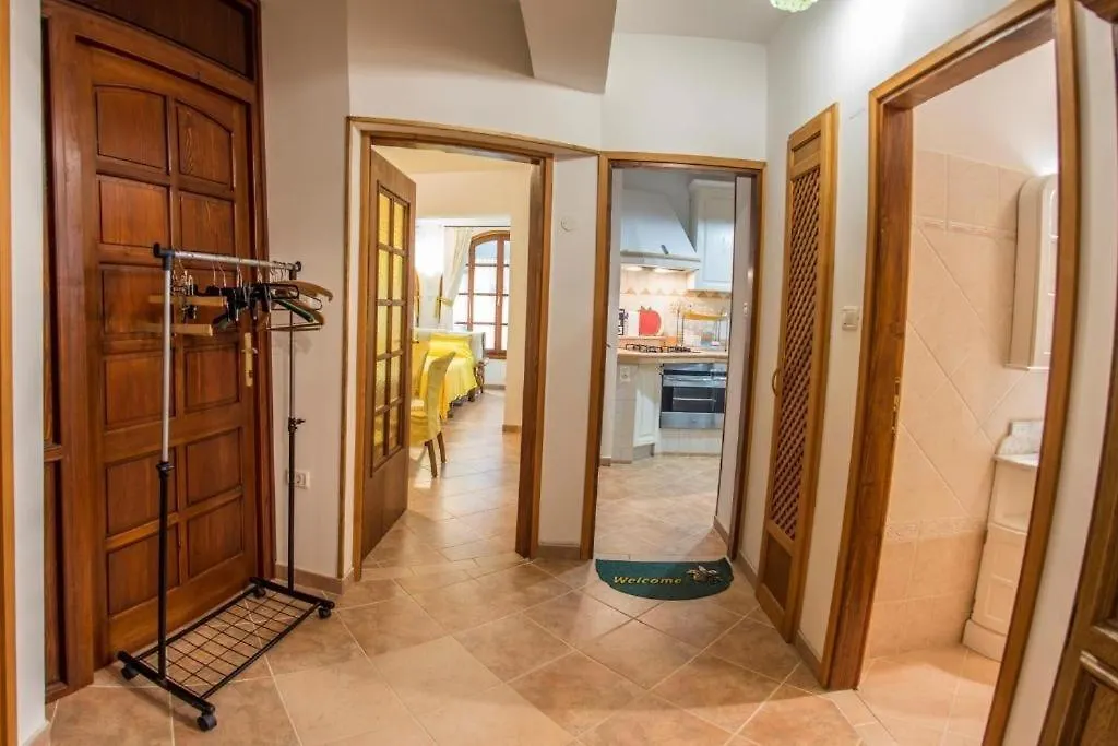 Apartment In Banjole With Air Conditioning, Wifi, Washing Machine 3360-2